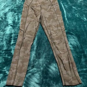 Fast and free leggings